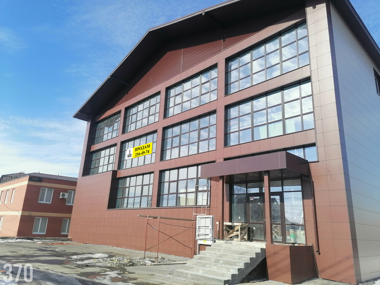 Помещение своб.назн., 3000 м², 1/3 эт.