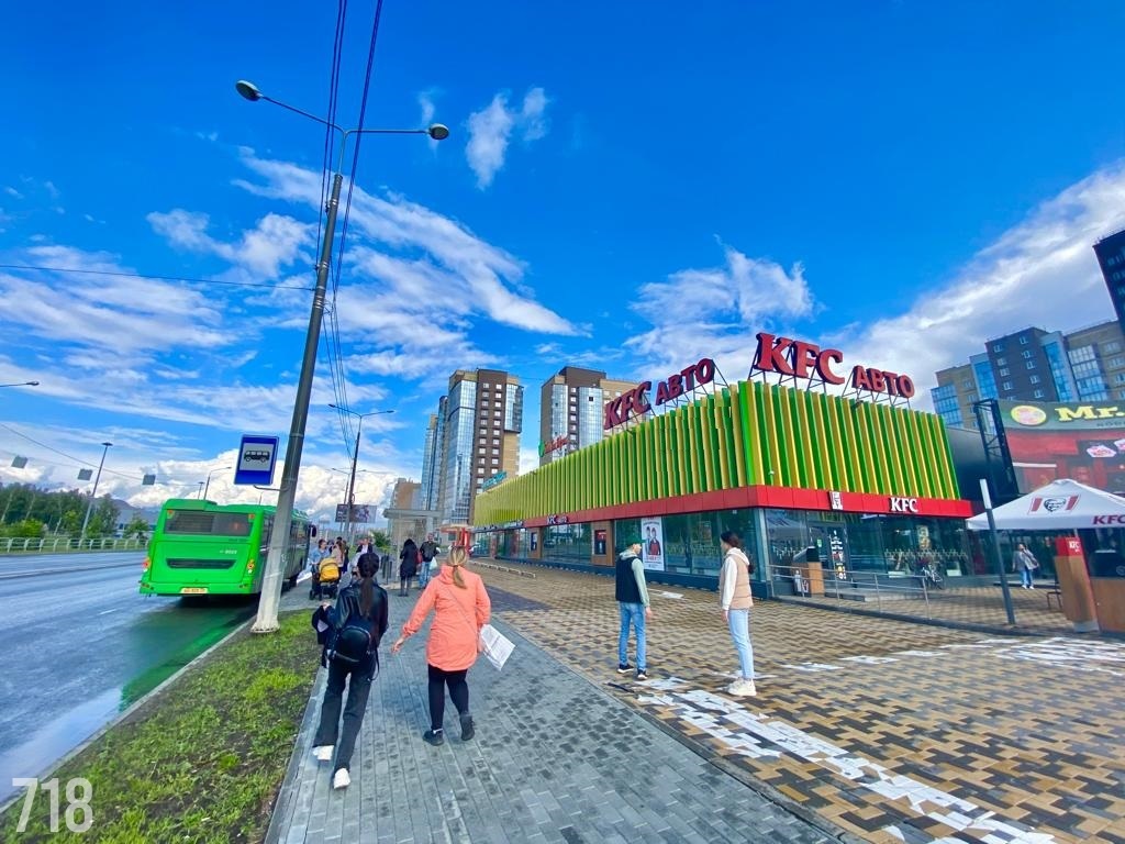 г. Челябинск, проспект Героя России Е.Н. Родионова, 11